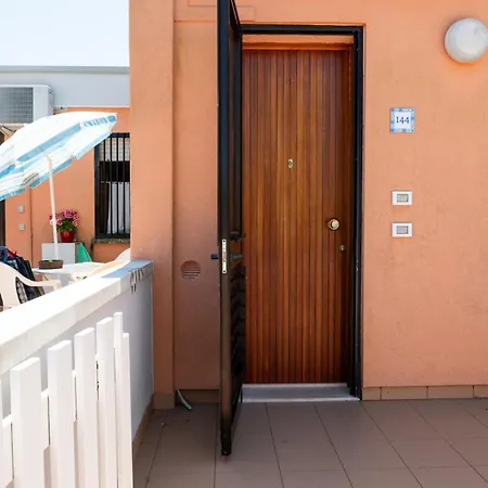 Apartament Monolocale Con Piscina E Terrazzo Bibione