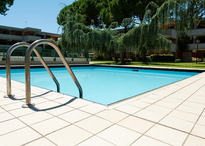 Monolocale Con Piscina E Terrazzo